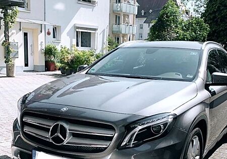Mercedes-Benz GLA 200 CDI 4MATIC DCT Urban Urban