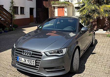 Audi A3 2.0 TDI Ambition Klima Xenon Scheckheft