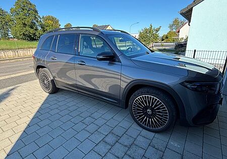 Mercedes-Benz EQB 250 -