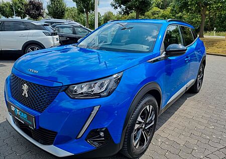 Peugeot 2008 e- ALLURE PACK Kamera Standheizung LED