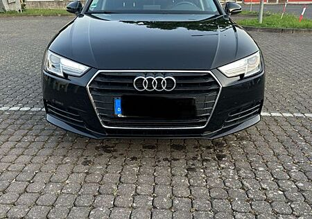 Audi A4 2.0 TFSI ultra -