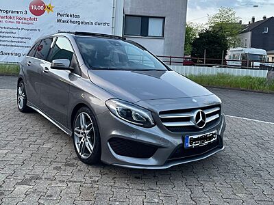 Mercedes-Benz B 200 d AMG Line AMG Line Automatik Panoramadach