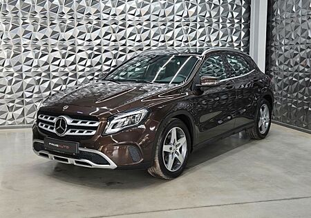 Mercedes-Benz GLA 250 URBAN*AT*NAVI*MEMORY*PANO*SIHZ*PDC*ALU