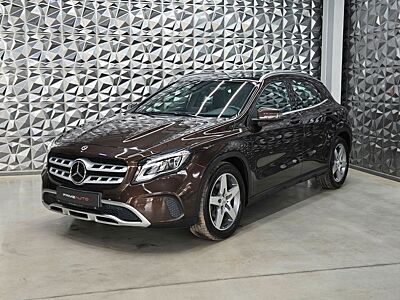 Mercedes-Benz GLA 250 URBAN*AT*NAVI*MEMORY*PANO*SIHZ*PDC*ALU