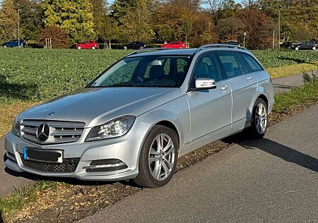 Mercedes-Benz C 220 CDI T -