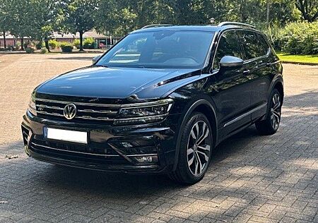 VW Tiguan Allspace Volkswagen 2.0 TDI R-Line PANO 4M ACC LED