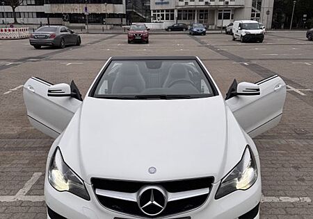 Mercedes-Benz E 200 Cabriolet