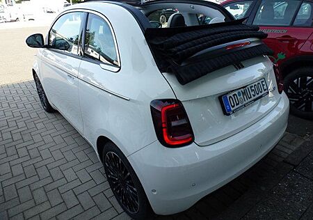 Fiat 500E Cabrio la Prima by Bocelli 87kW (118PS) Kam