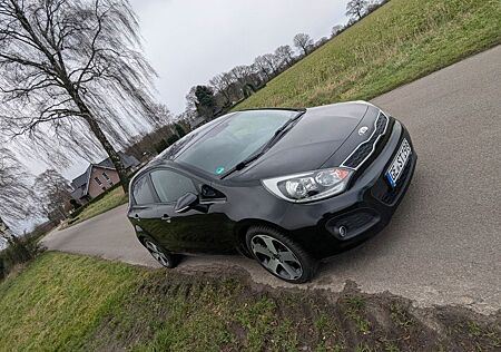 Kia Rio 1.4 Spirit mit Rückfahrkamera