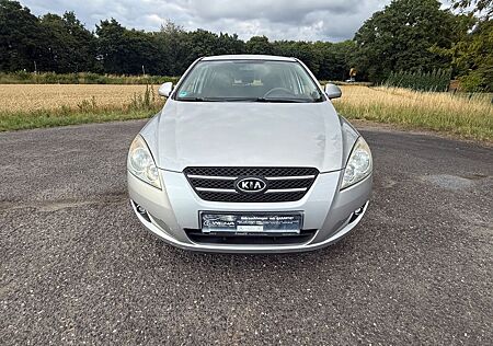 Kia Cee'd / Ceed 1.4 CVVT Attract
