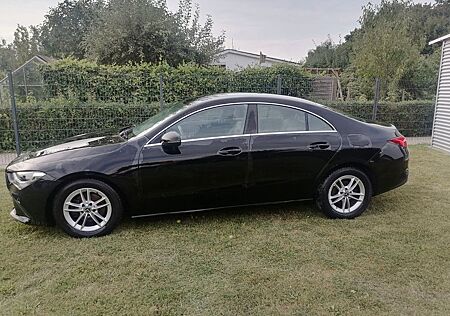 Mercedes-Benz CLA 180 d
