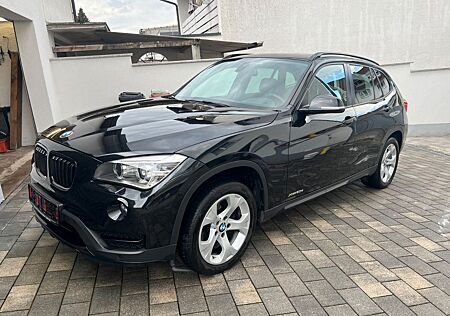 BMW X1 xDrive20d Sport Line Automatik Xenon AHK Pano