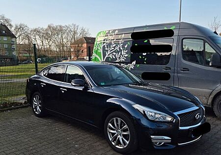 Infiniti Q70 Facelift 2015