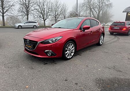 Mazda 3 Lim. Center-Line