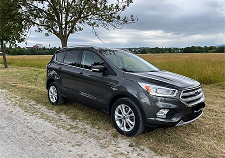 Ford Kuga 2.0 TDCi Titanium | 150 PS | 68.000 km