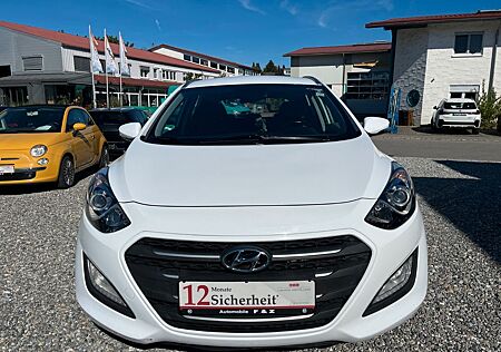 Hyundai i30 cw blue Trend