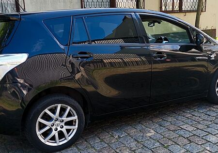 Toyota Verso AUTOMATIK 7Sitze 1.Hand NAVI Euro5 RFK SHZ