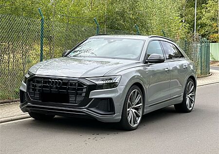 Audi Q8 50 TDI quattro Competition plus*VOLL*