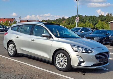 Ford Focus TurnierTitanium.1.5b 150Ps.Panorama,HeadUp