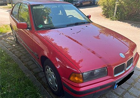 BMW 318iS Coupe