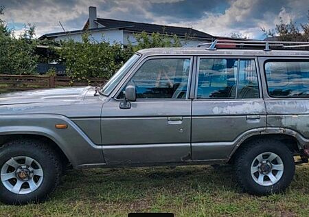 Toyota Land Cruiser HJ 61 Diesel ATM