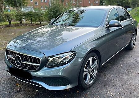 Mercedes-Benz E 220 d AVANTGARDE Autom. AVANTGARDE