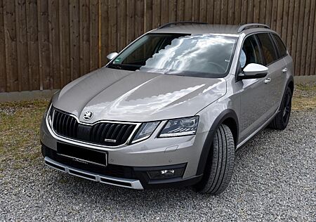 Skoda Octavia 1.8 TSI DSG 4x4 Scout Combi Scout