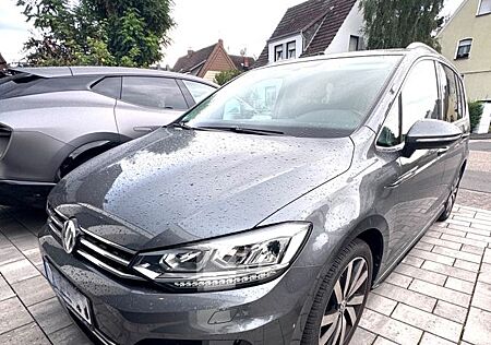 VW Touran Volkswagen 1,5 TSI*DSG* R-Line *7 Sitzer *AHK*Schiebedach !