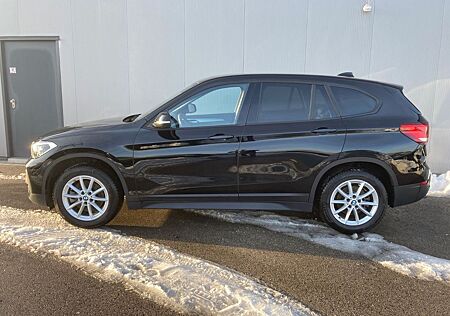 BMW X1 Drive20i *Navi*PDC*DAB*