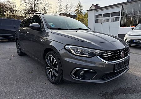 Fiat Tipo 1.6°KLIMA°BLUETHT°SZHZ°TEMPOMAT°LEDER