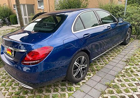 Mercedes-Benz C 180 -