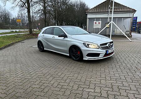 Mercedes-Benz A 250 AMG Line DCT AMG Line