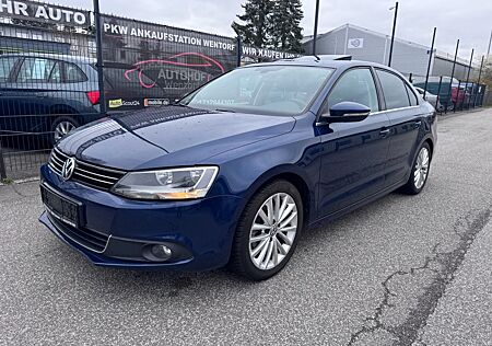 VW Jetta Volkswagen VI Highline DSG+Navi+PDC+GSHD+Leder+17 Zol