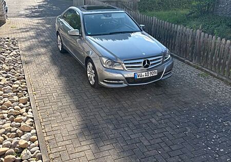 Mercedes-Benz C 220 C220 CDI BlueEFFICIENCY Avantgarde