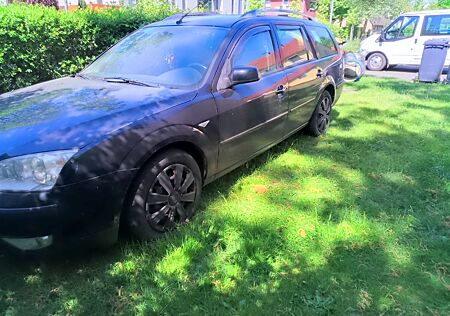 Ford Mondeo 2,0 Ghia Ghia