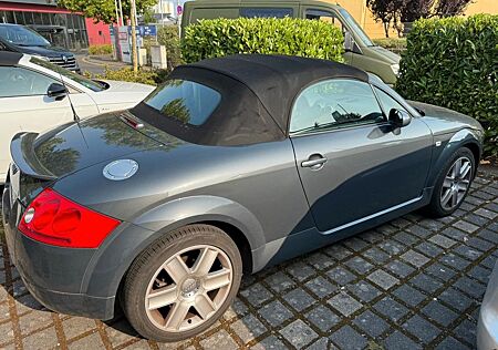 Audi TT Roadster 1.8T 132 kW -