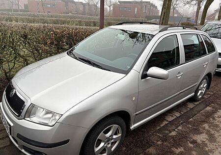 Skoda Fabia Combi 1.4 16V 59 kW Ambiente Ambiente LPG