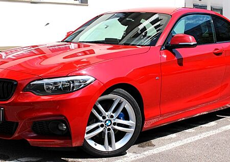 BMW 220 i Coupe M Sportpaket LEDER ALCANTARA* NAVI