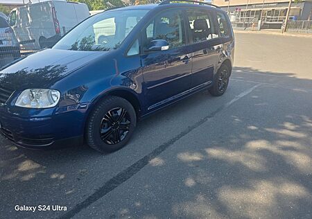 VW Touran Volkswagen 1.9 TDI 74kW Basis 7 SITZE