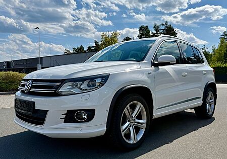 VW Tiguan Volkswagen 2,0 TSI DSG 4Motion Sport & Style R-Line