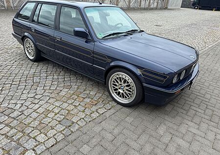 BMW 325i E30 Touring 2,5 BJ 1989