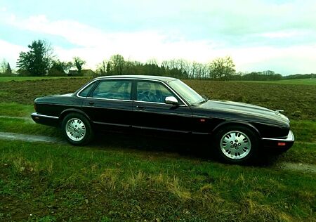 Jaguar XJ6 3.2