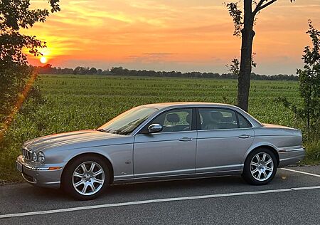 Jaguar XJ8 3.5 Liter Sovereign Sovereign