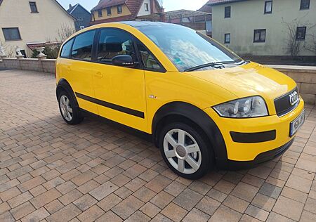 Audi A2 1.6 FSI - Color Storm (Gelb/ Schwarz)