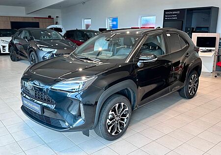 Toyota Yaris Cross 1,5 l 130 4x2 Team D + Winter P + Sa