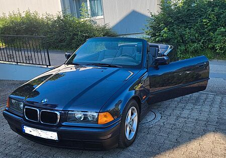 BMW 318i Cabrio