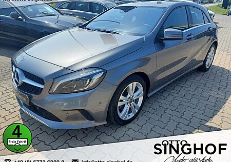 Mercedes-Benz A 200 Urban +LED+Navi+Park Ass+Fernlicht Ass+SHZ