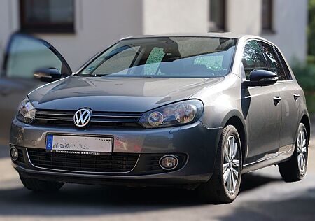 VW Golf Volkswagen 1.4 TSI 90 kW Style Style