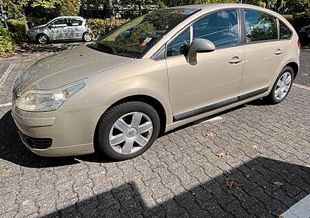 Citroën C4 1.6 16V Comfort AUTOMATIK, aus 1. HAND