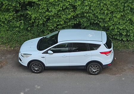 Ford Kuga 2,0 TDCi 4x4 120kW SYNC Edition PowerSh...